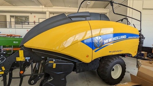 New Holland BIGBALER 890 