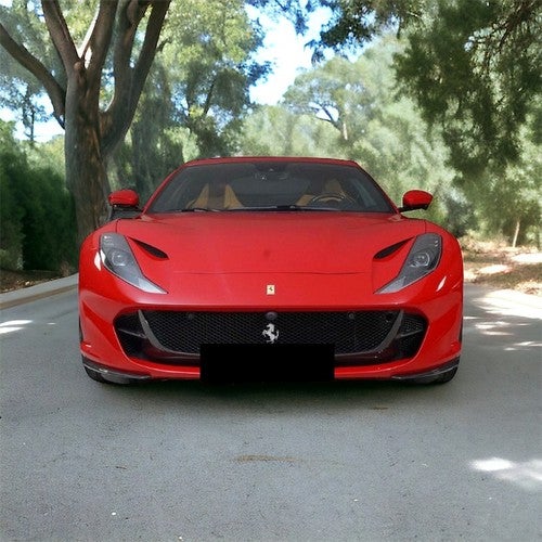 FERRARI 812 Superfast