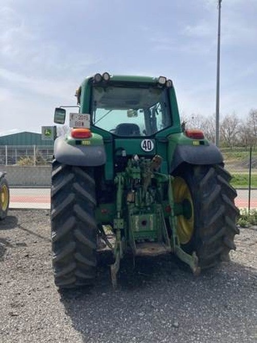 John Deere 6820