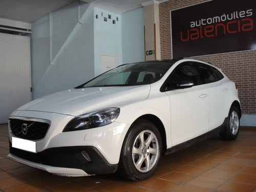 VOLVO V40 Cross Country D3 Momentum Aut. 150