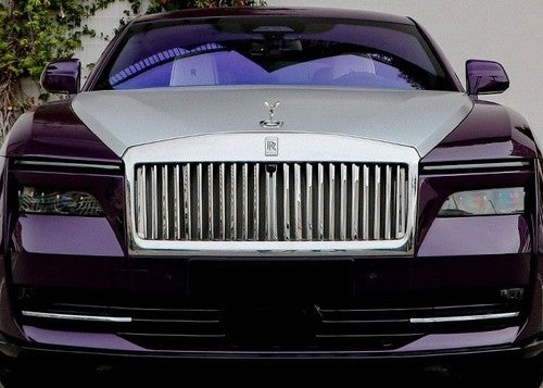 ROLLS-ROYCE Spectre 