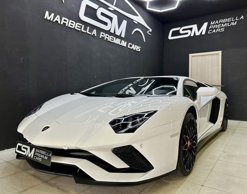 LAMBORGHINI Aventador LP740-4 S