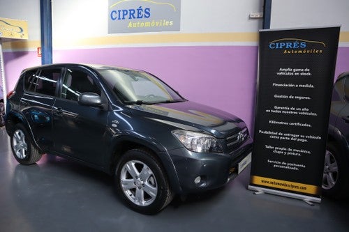 TOYOTA RAV-4 2.2D-4D Premium