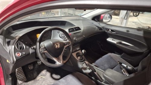 HONDA Civic 1.8i-VTEC Sport