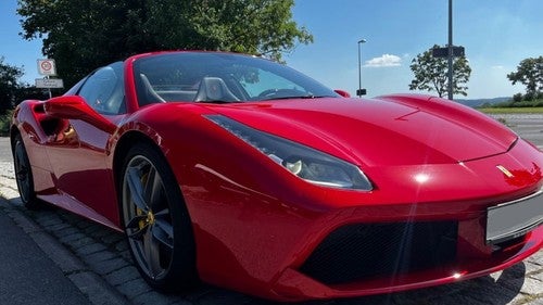 FERRARI 488 Spider 