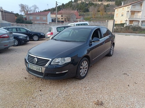 VOLKSWAGEN Passat 2.0TDI Advance 4Motion