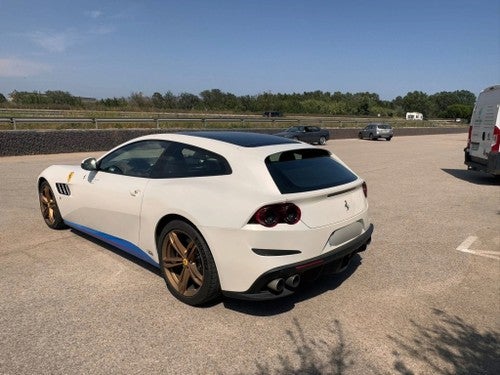 FERRARI GTC 4Lusso V12