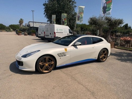 FERRARI GTC 4Lusso V12