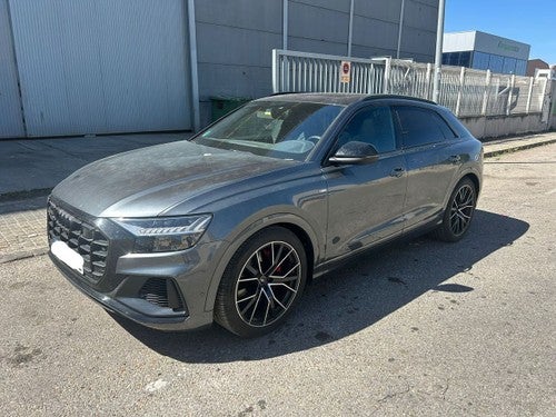 AUDI Q8 SQ8 TFSI plus quattro tiptronic