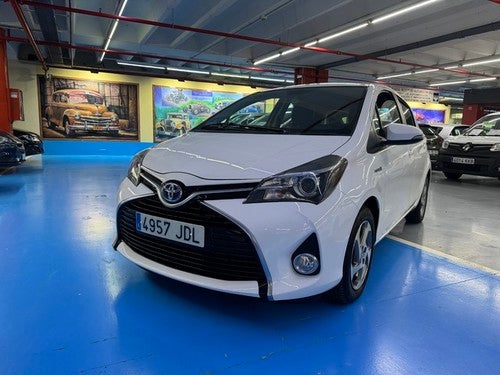 TOYOTA Yaris Hybrid 1.5 Advance