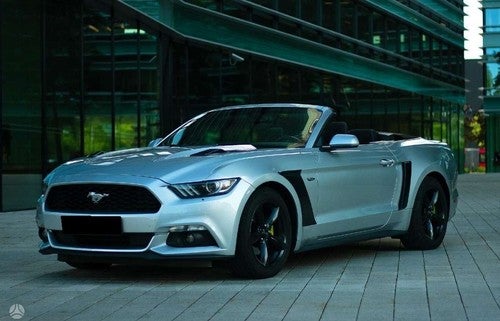 FORD Mustang 3.7 CABRIO