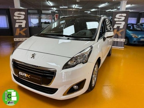 PEUGEOT 5008 1.2 PureTech S&S Allure 7 pl. 130