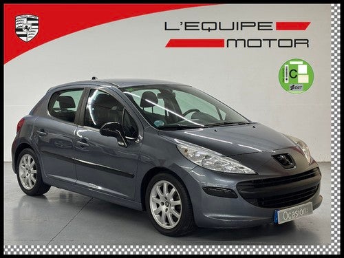 PEUGEOT 207 1.4i Confort 75