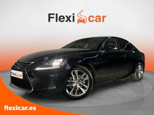 Lexus IS 2.5 300h Executive Parking