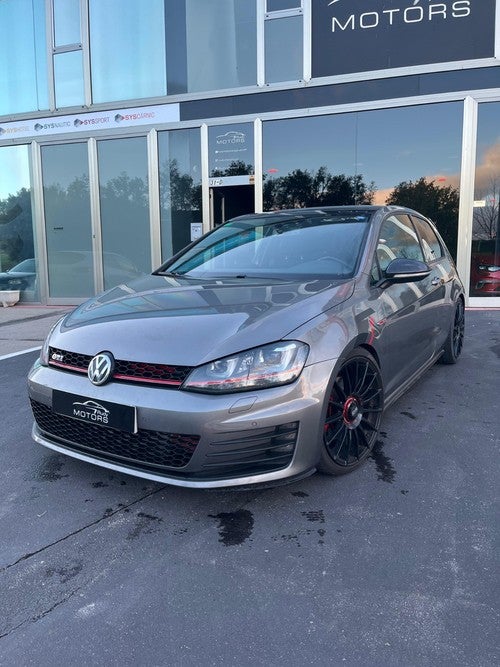 VOLKSWAGEN Golf 2.0 TSI GTI DSG 220