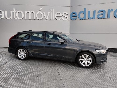 VOLVO V90 D3 Momentum Aut. 150