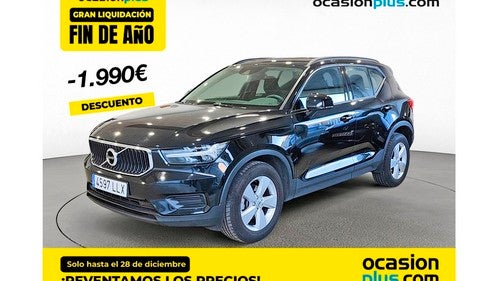 VOLVO XC40 T2 Momentum Core