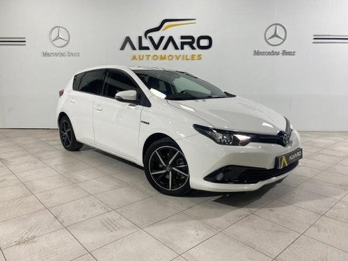 TOYOTA Auris 140H e-CVT Feel!