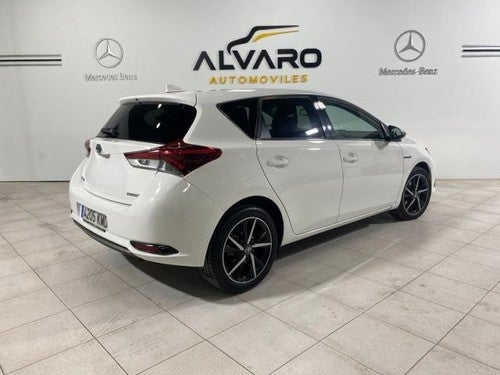 TOYOTA Auris 140H e-CVT Feel!