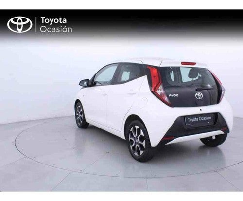 Toyota Aygo 1.0 70 x-play