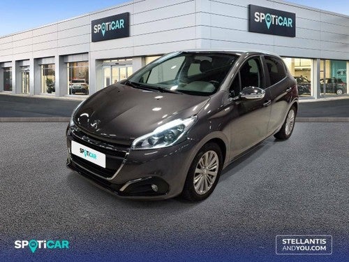 PEUGEOT 208 1.2 PureTech S&S Style 82