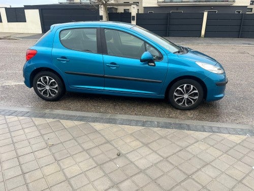 PEUGEOT 207 1.4HDI XT