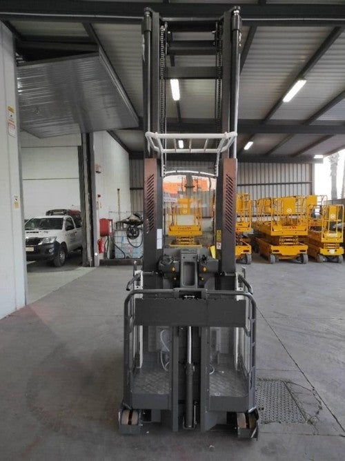 UniCarriers EPM100 - Order Picker Truck Middle Level 1.0 Ton