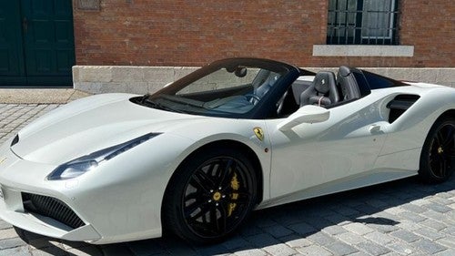 FERRARI 488 Spider 