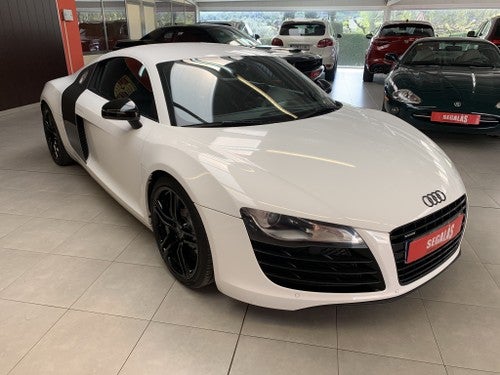 AUDI R8 4.2 FSI quattro R tronic