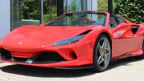 FERRARI F8 Tributo Spider