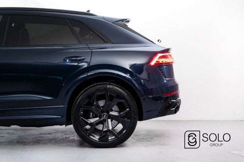 AUDI Q8 RS TFSI quattro tiptronic