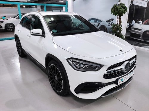 MERCEDES-BENZ Clase GLA 200d 8G-DCT