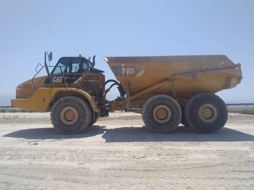 CAT 740