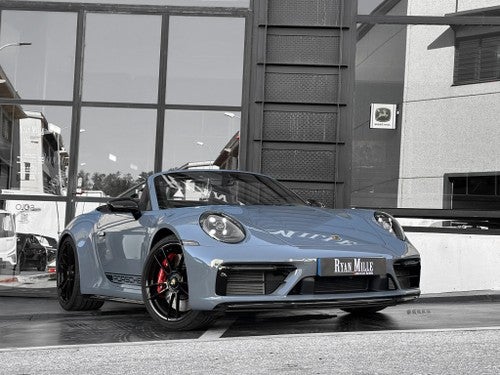 PORSCHE 911 Carrera 4 GTS Cabriolet PDK