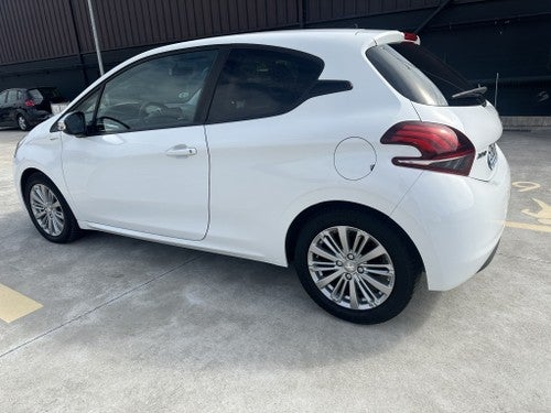 PEUGEOT 208 1.2 PureTech S&S Active 82