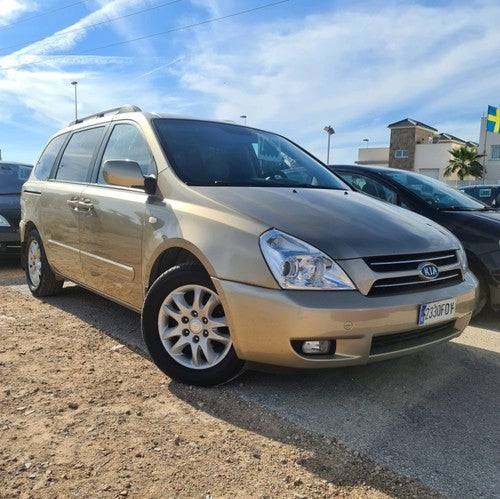 KIA Carnival Familiar  Automático de 5 Puertas