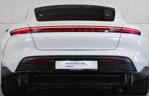 PORSCHE Taycan Turbo S