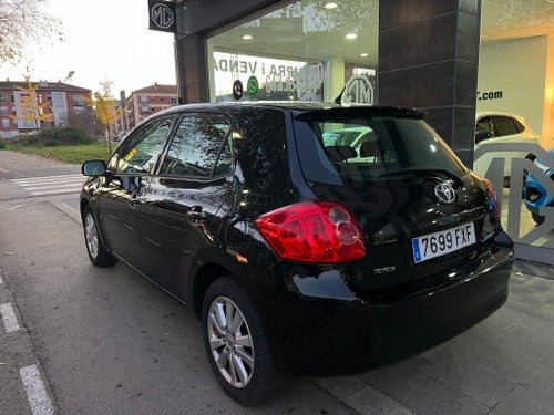 TOYOTA Auris 1.6 VVT-i Luna