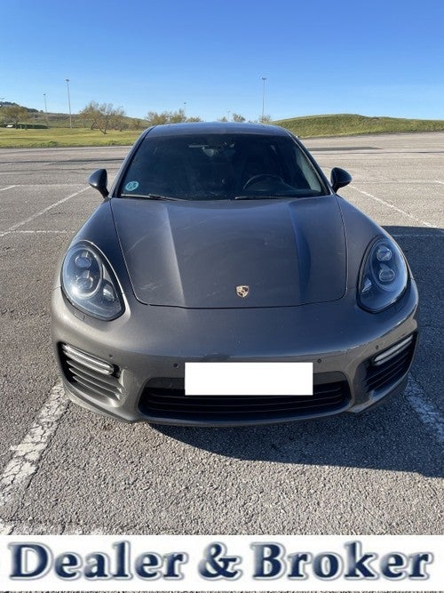 PORSCHE Panamera GTS PDK