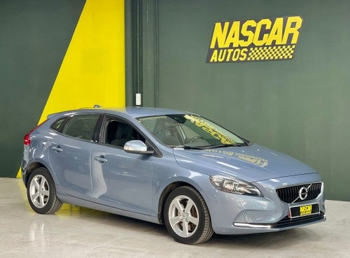 VOLVO V40 D2 Aut. 120