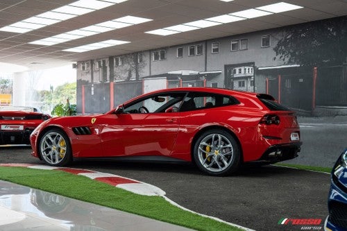 FERRARI GTC 4Lusso GTC4Lusso T