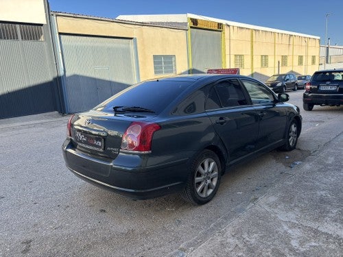 TOYOTA Avensis 2.2D-4D Executive