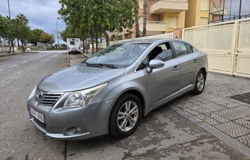 TOYOTA Avensis 1.6 Active