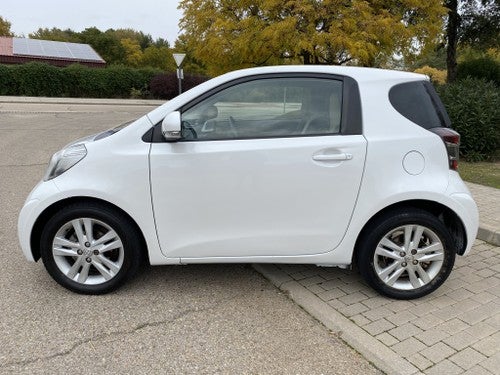 TOYOTA iQ iQ2 1.33 VVT-i Dual