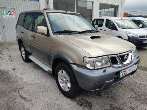 NISSAN Terrano 3.0 DI Luxury