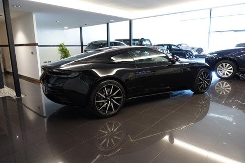 ASTON MARTIN DB11 5.2 608