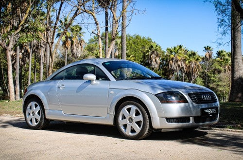 AUDI TT Coupé 1.8T 6 vel. 180