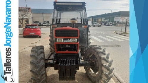 TRACTOR CASE INTERNATIONAL 685U