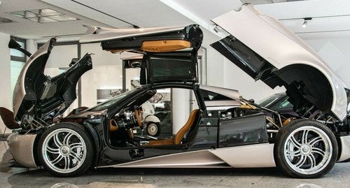 PAGANI Huayra Coupé