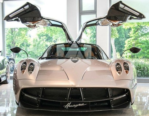 PAGANI Huayra Coupé